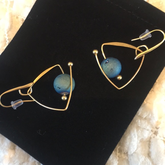 NWB Unique Gold and Blue Druzy Nugget Earrings - Picture 10 of 12